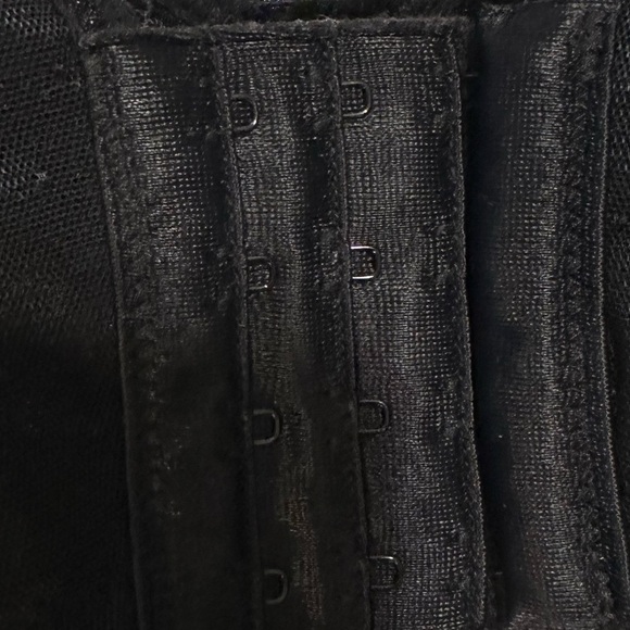 Wacoal Black Retro Chic Contour Bra - Picture 6 of 9